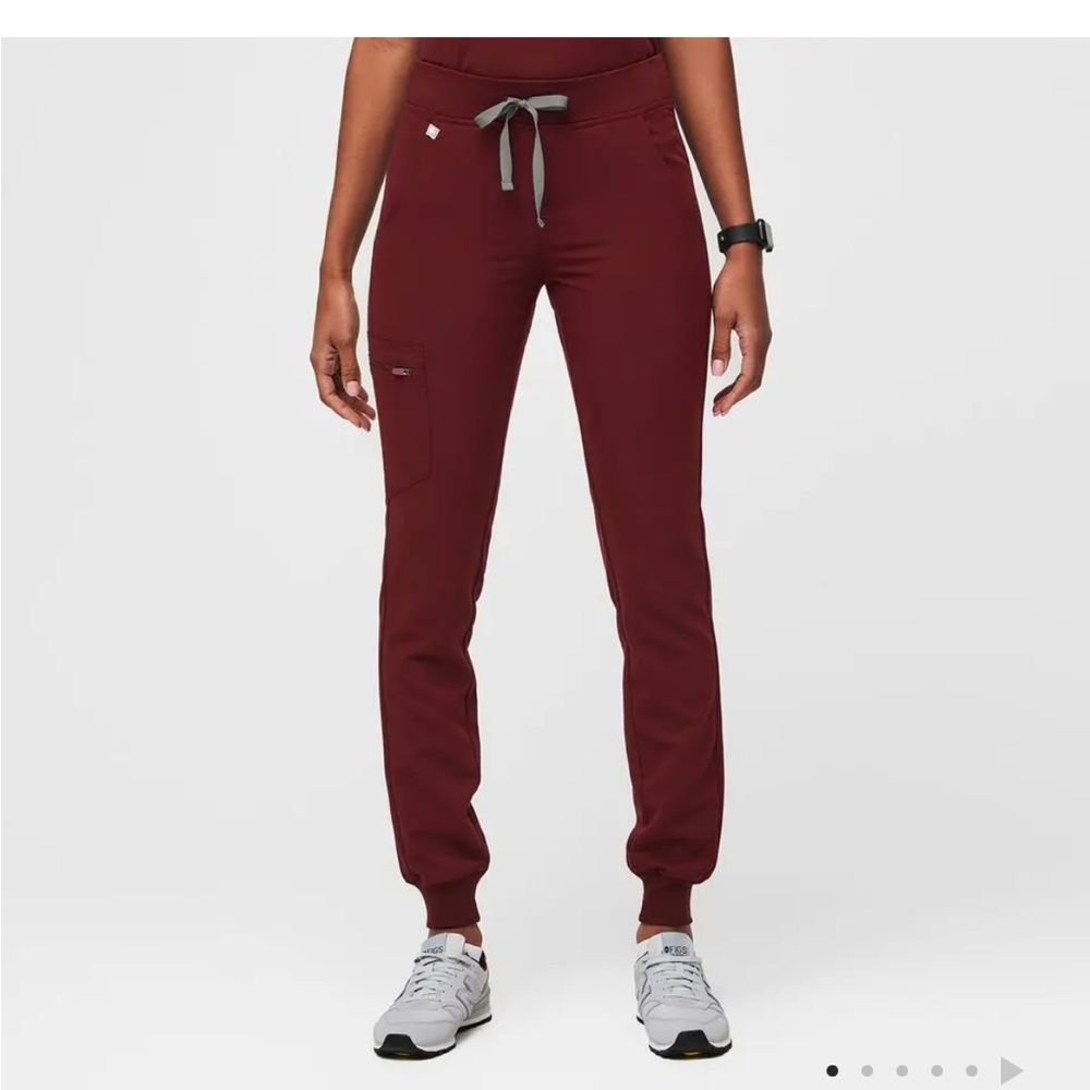 FIGS Zamora Jogger Scrub Pants Burgundy Women's Size Small